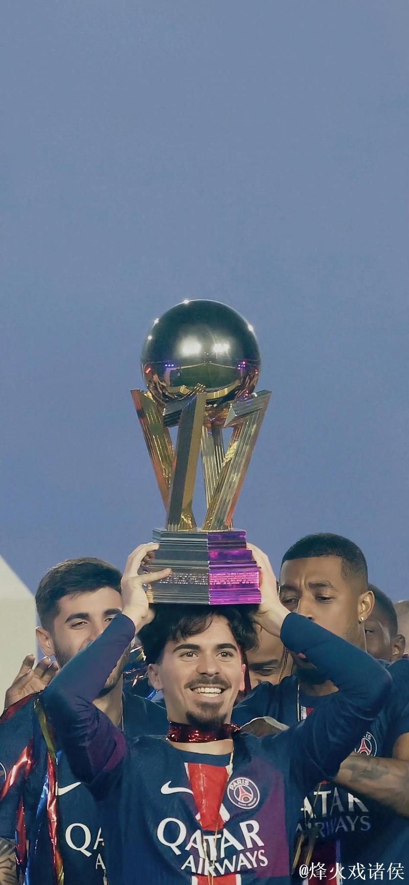 洲际杯决赛：巴黎圣日耳曼迎战弗拉门戈，恩里克领衔