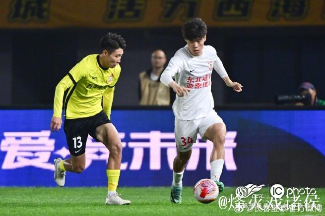 中超-里切利破门 青岛西海岸一球小胜长春亚泰